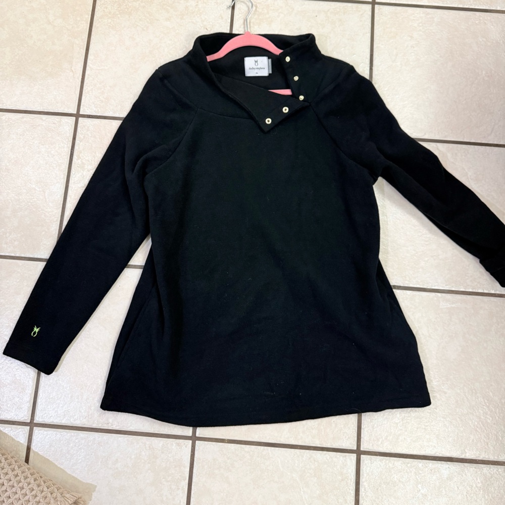 Dudley Stephen’s pullover